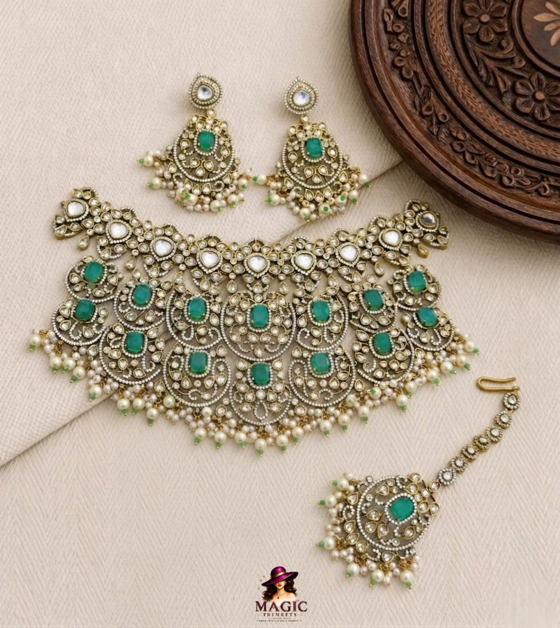 Emerald Kundan Bridal Choker Necklace Set with Earrings & Maang Tikka | BC-001